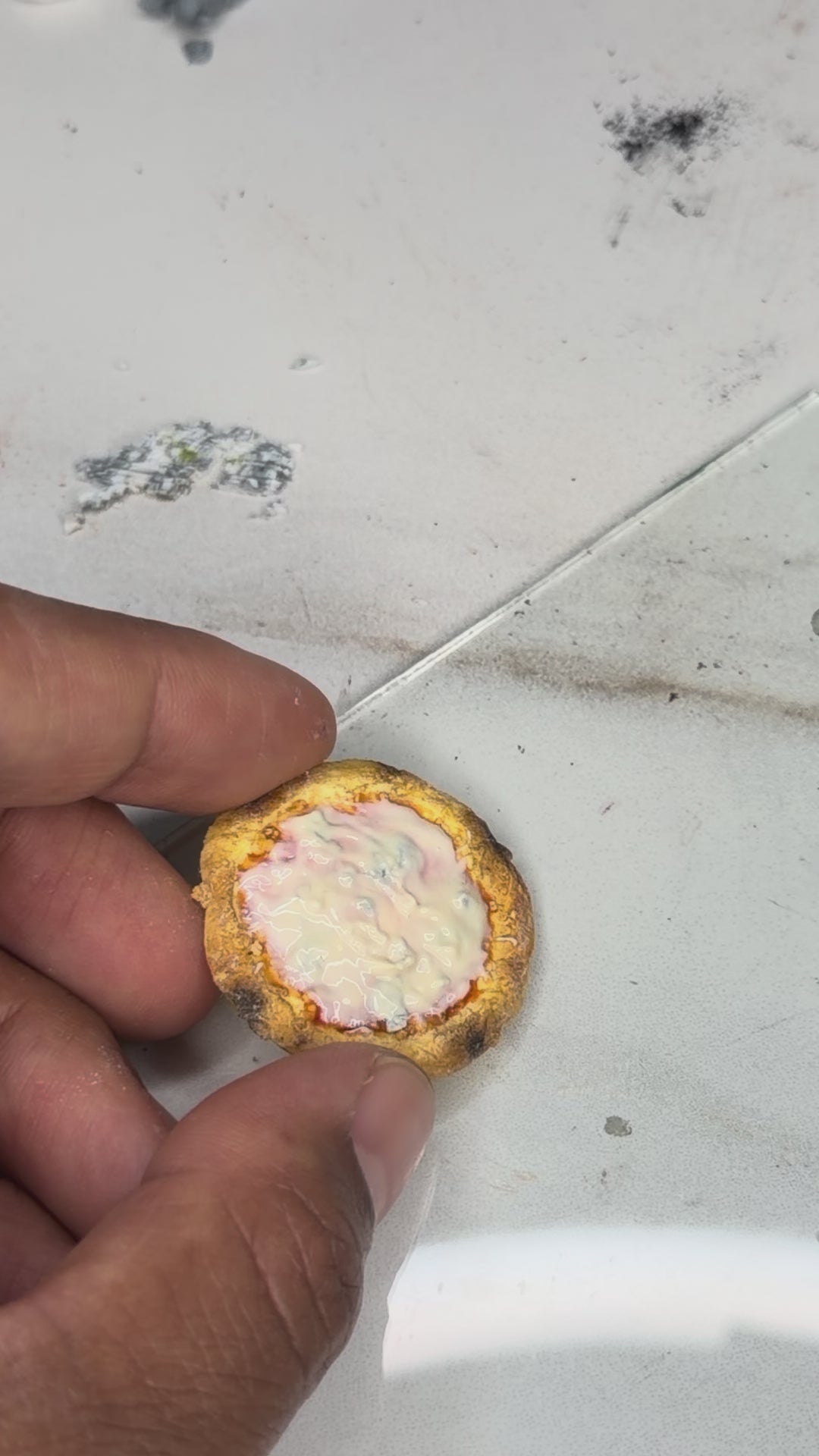 La Pizz  Miniature Pizza ·  1:12 Dollhouse Piece or Fridge Magnet